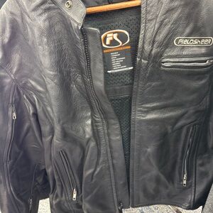 Fieldsheer Men’s 42 Black Leather Motorcycle Jacket Biker Riding Gear Vented